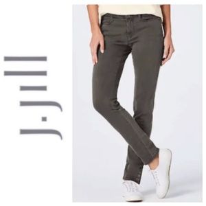 “Onyx Wash” Grey Slim Fit Ankle-Snap Jeans  • 8 Tall  { J. Jill }